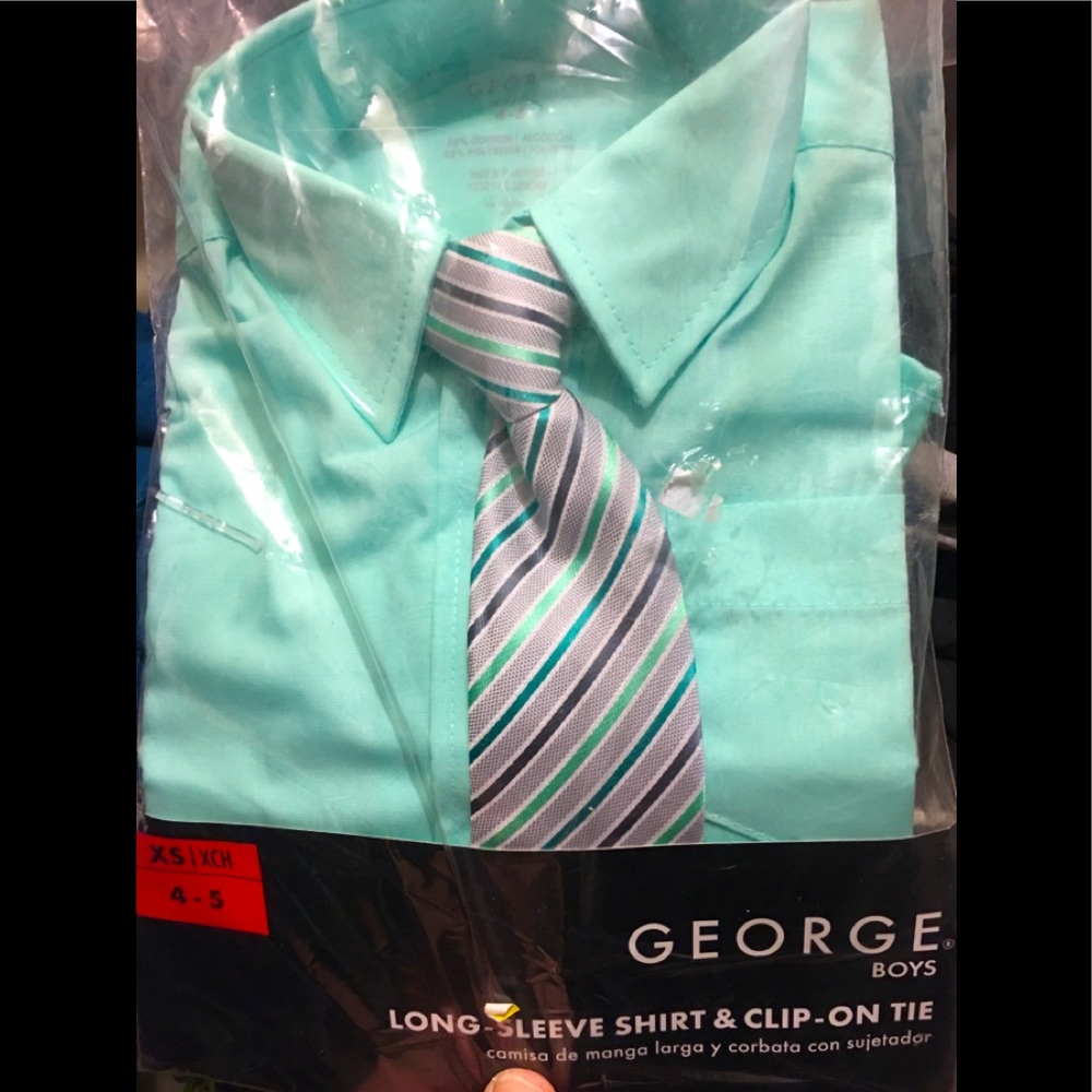 XS Button up dress shirt 👔 and tie